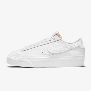 Almost new Nike blazer Platform low!